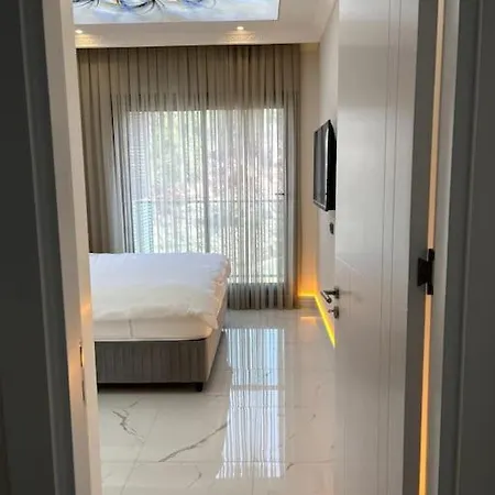 Premium Mediterranean * ألانيا